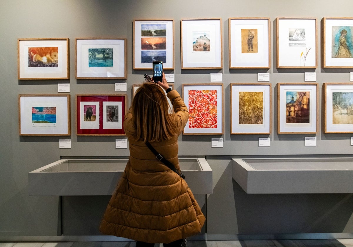 Algunas de las obras de la exposición 'El texto y la imagen grabada'.