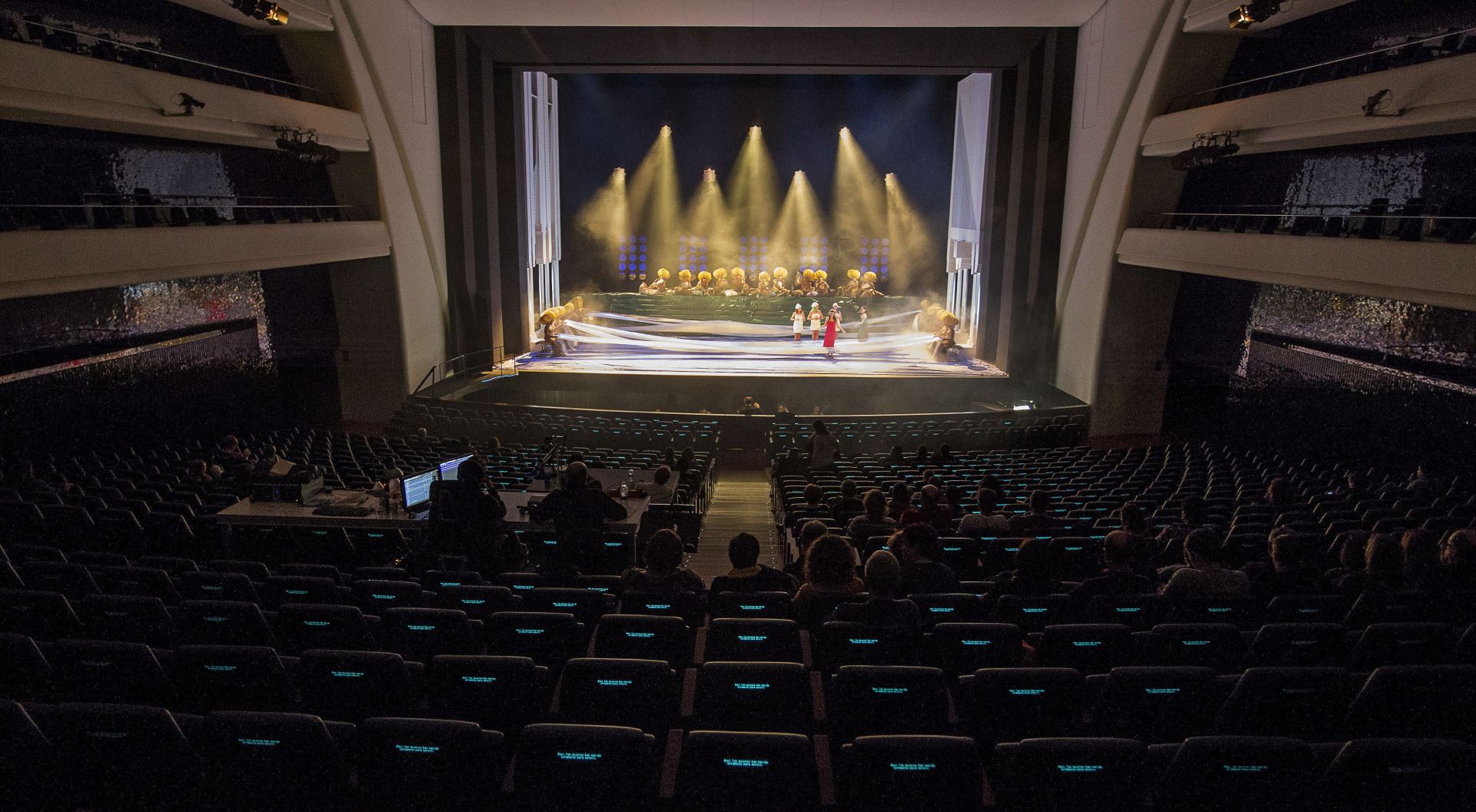 Ensayo en la sala Principal del Palau de les Arts.