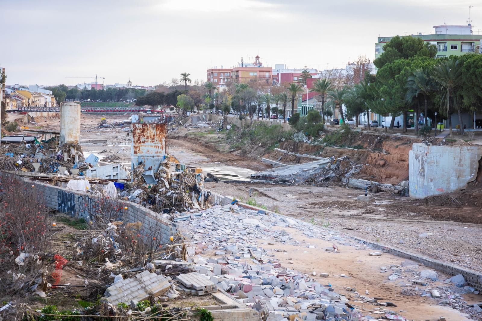 FOTOS | Obras de urgencia en los barrancos tras la dana de Valencia