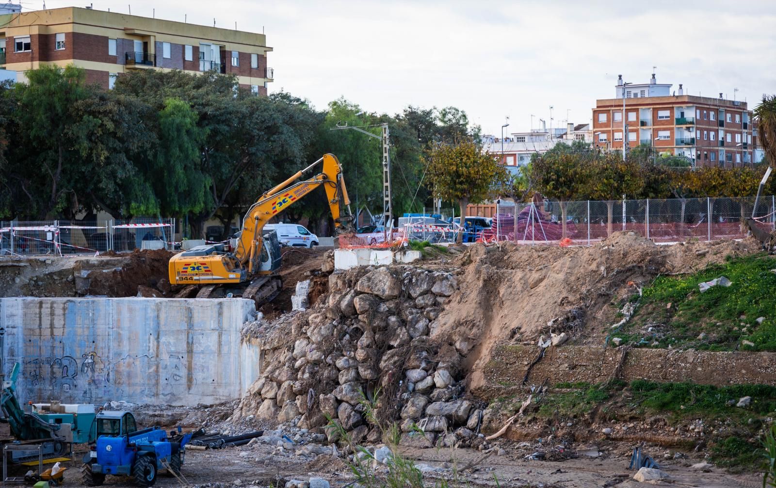 FOTOS | Obras de urgencia en los barrancos tras la dana de Valencia