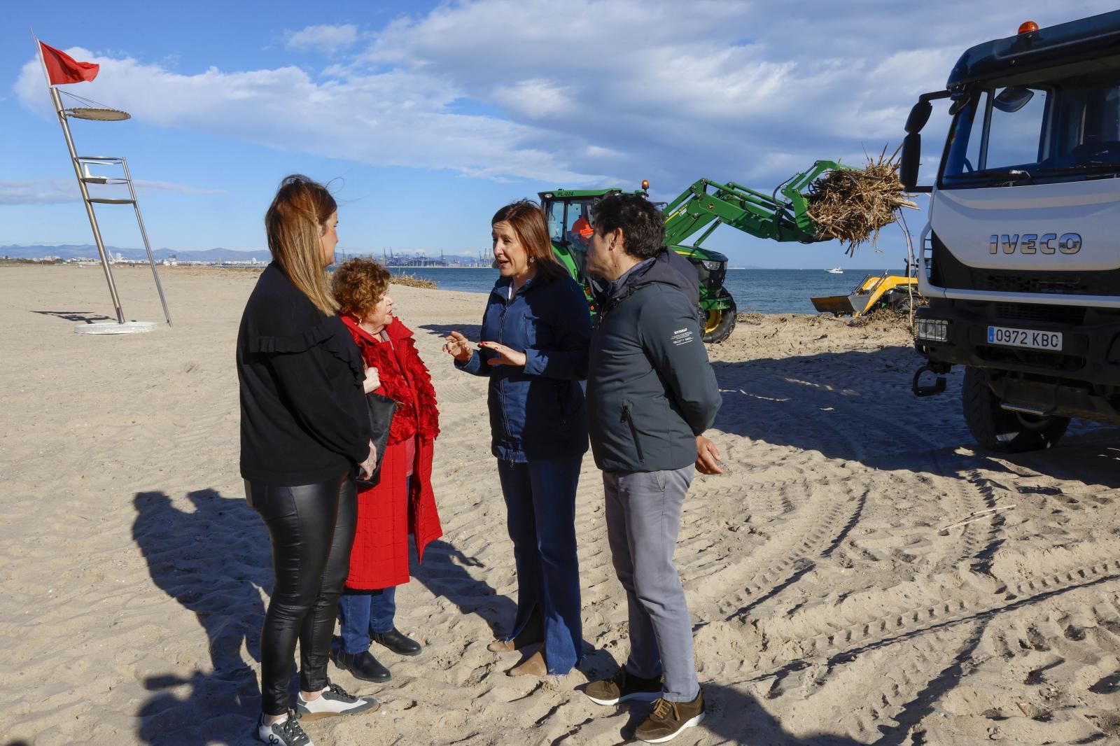 FOTOS | Cañas en las playas de Valencia tras la dana