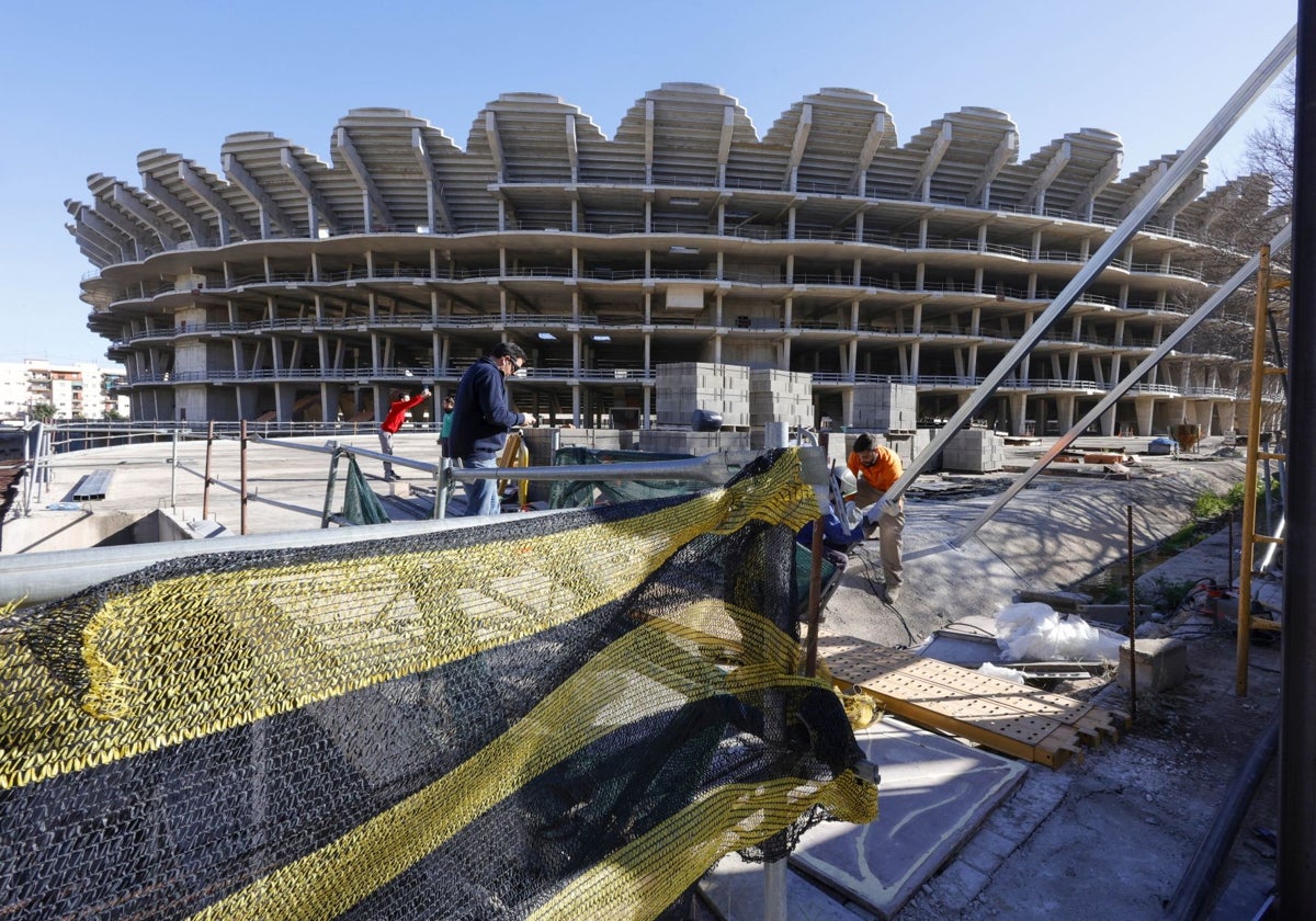 Las obras, reanudadas en el nuevo Mestalla.