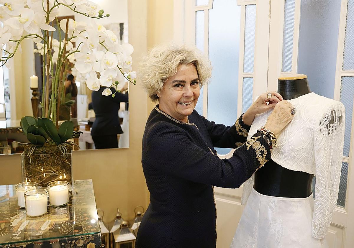 Imagen principal - Marta de Diego, diseñadora de Hortensia Herrero y María José Catalá: «Mis clientas saben que soy una tumba»
