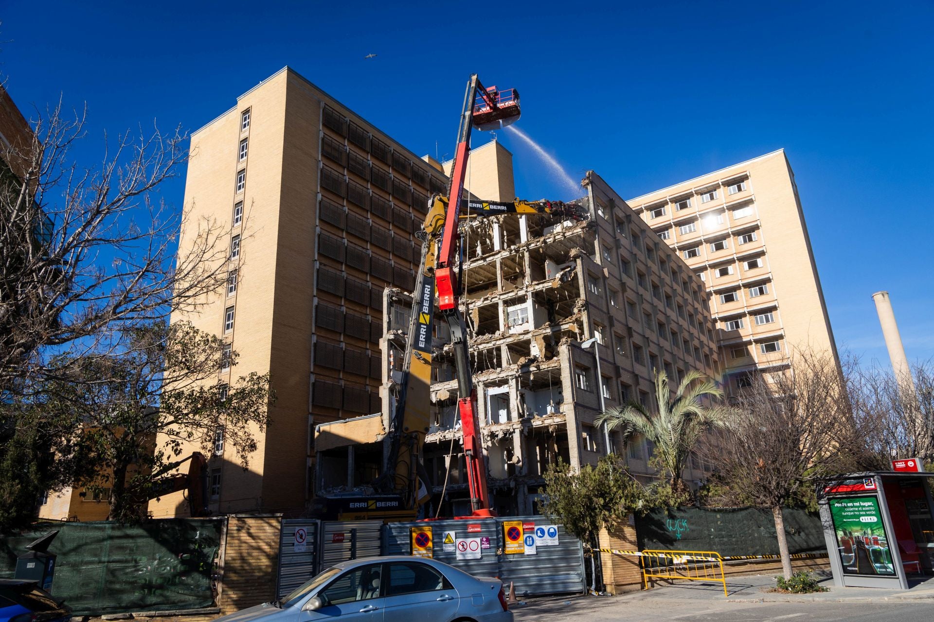 Sanidad inicia el derribo de la antigua Fe de Campanar