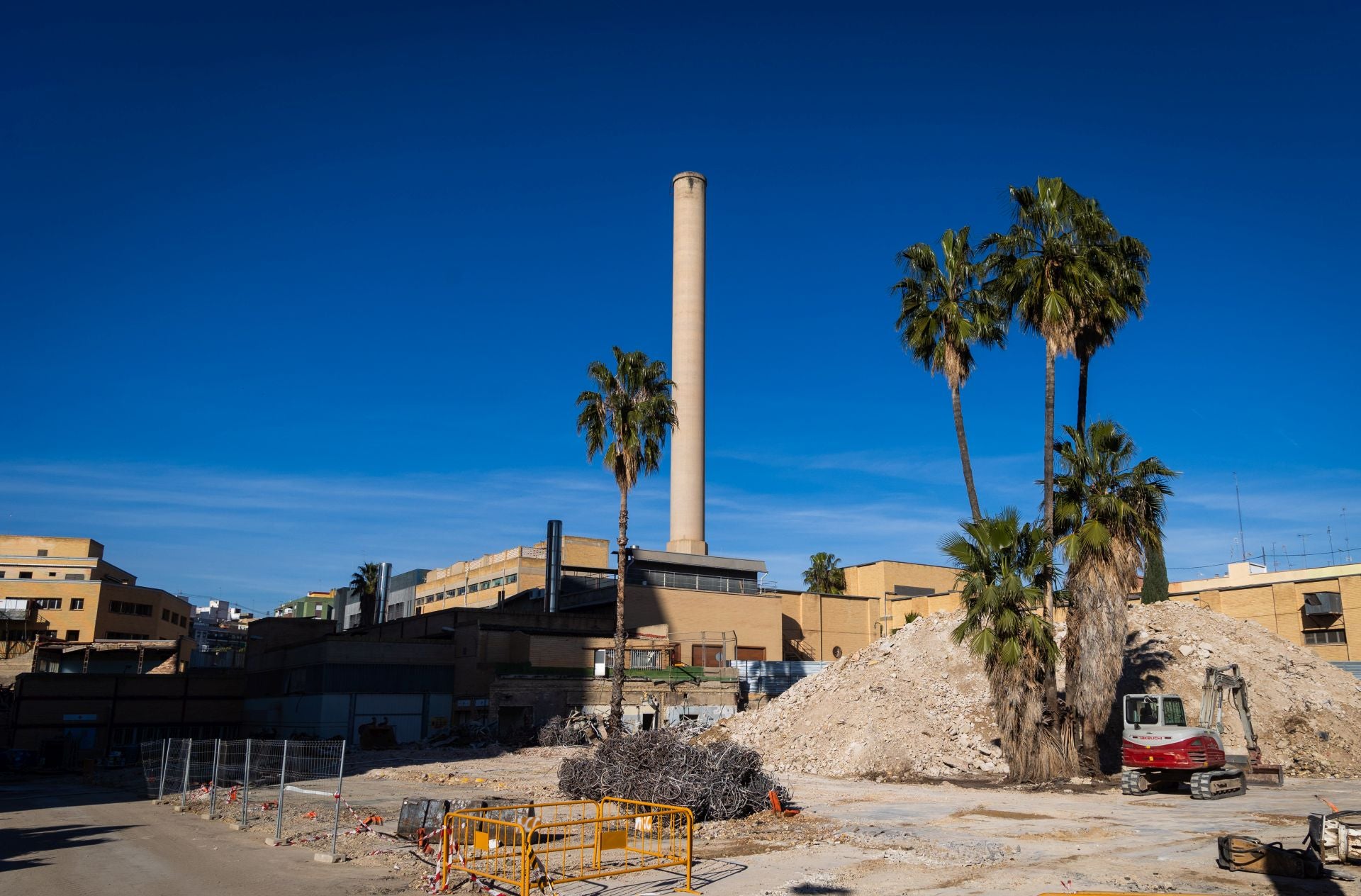 Sanidad inicia el derribo de la antigua Fe de Campanar