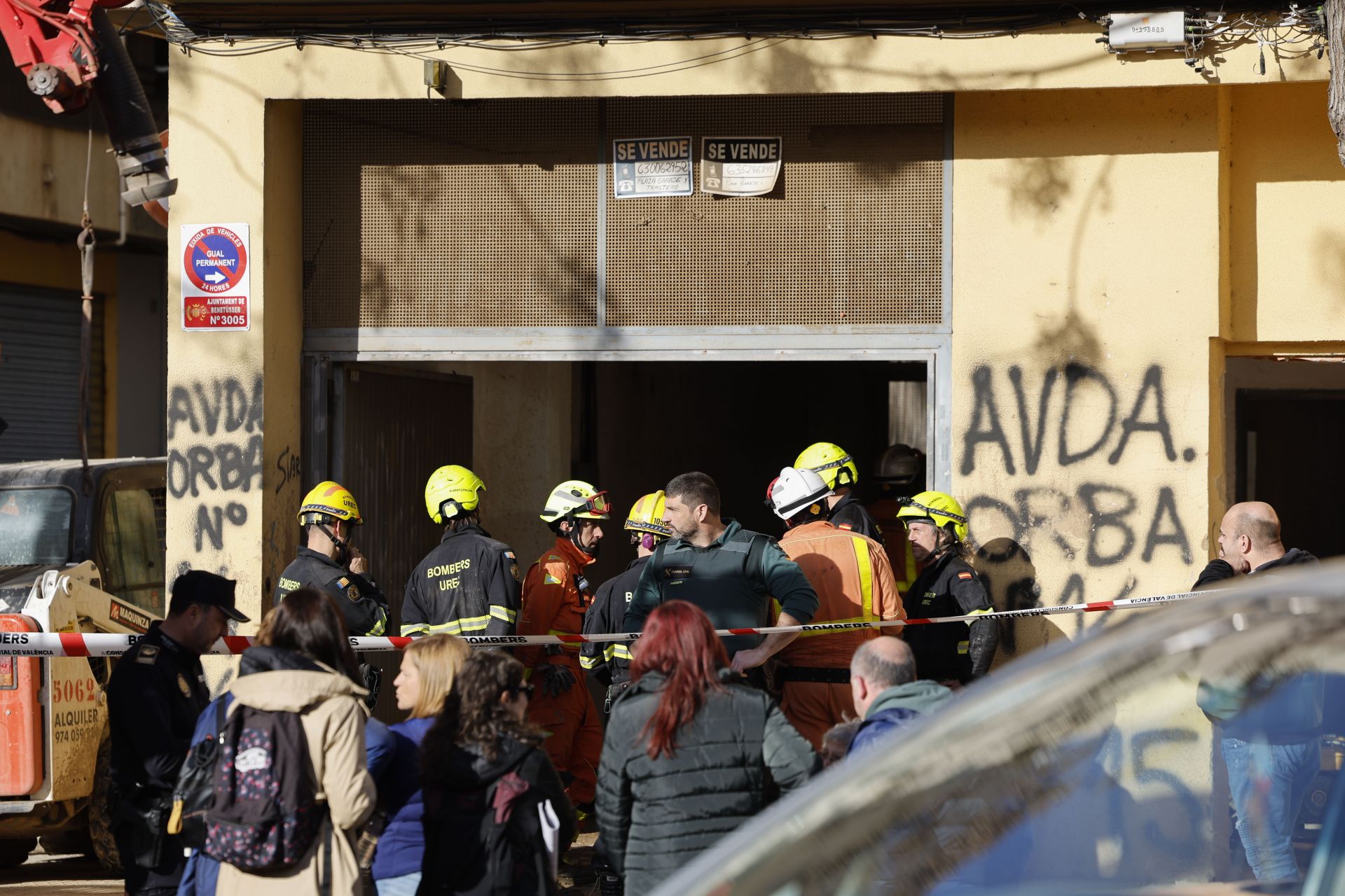 Derrumbe en Benetússer: un muerto y un herido en un garaje de Benetússer