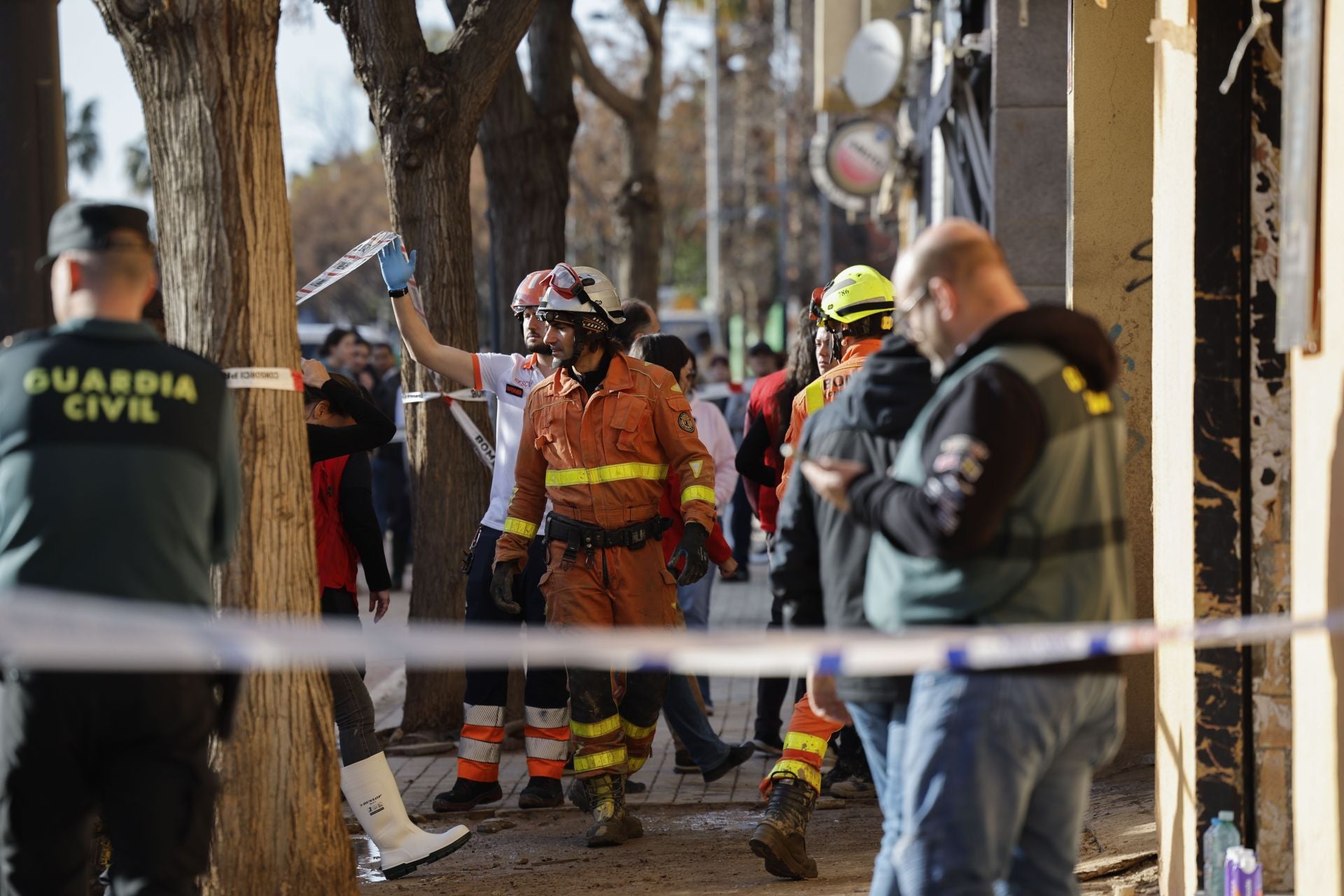 Derrumbe en Benetússer: un muerto y un herido en un garaje de Benetússer