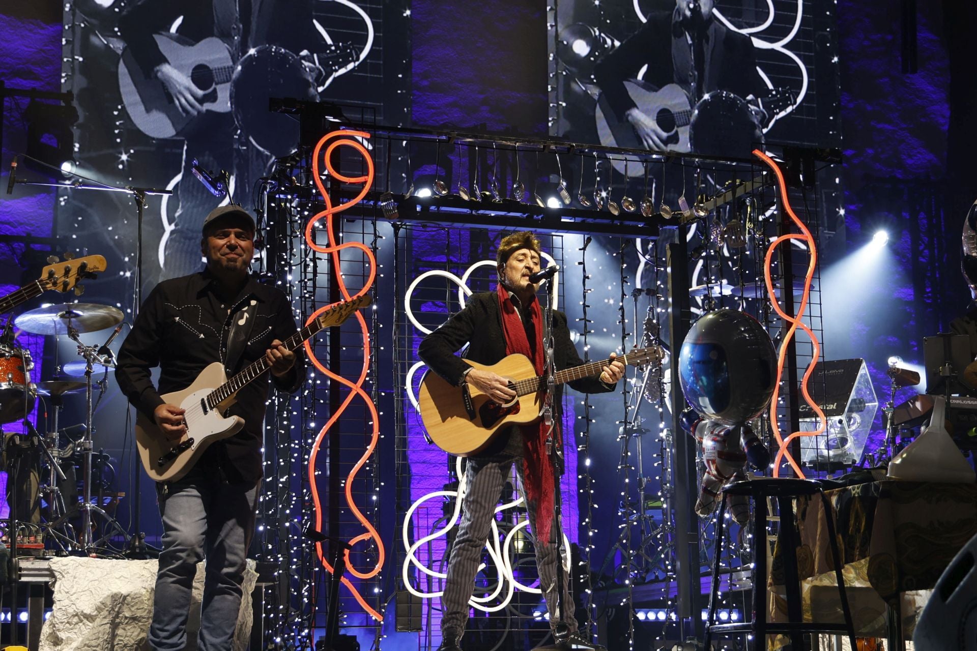 FOTOS | Concierto benéfico de Manolo García en Valencia para los afectados por la dana