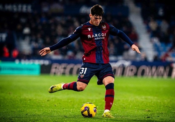 Xavi Grande, durante el partido ante el Granada.