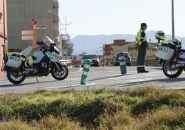 La Guardia Civil en un control en el Perellonet en una imagen de archivo.