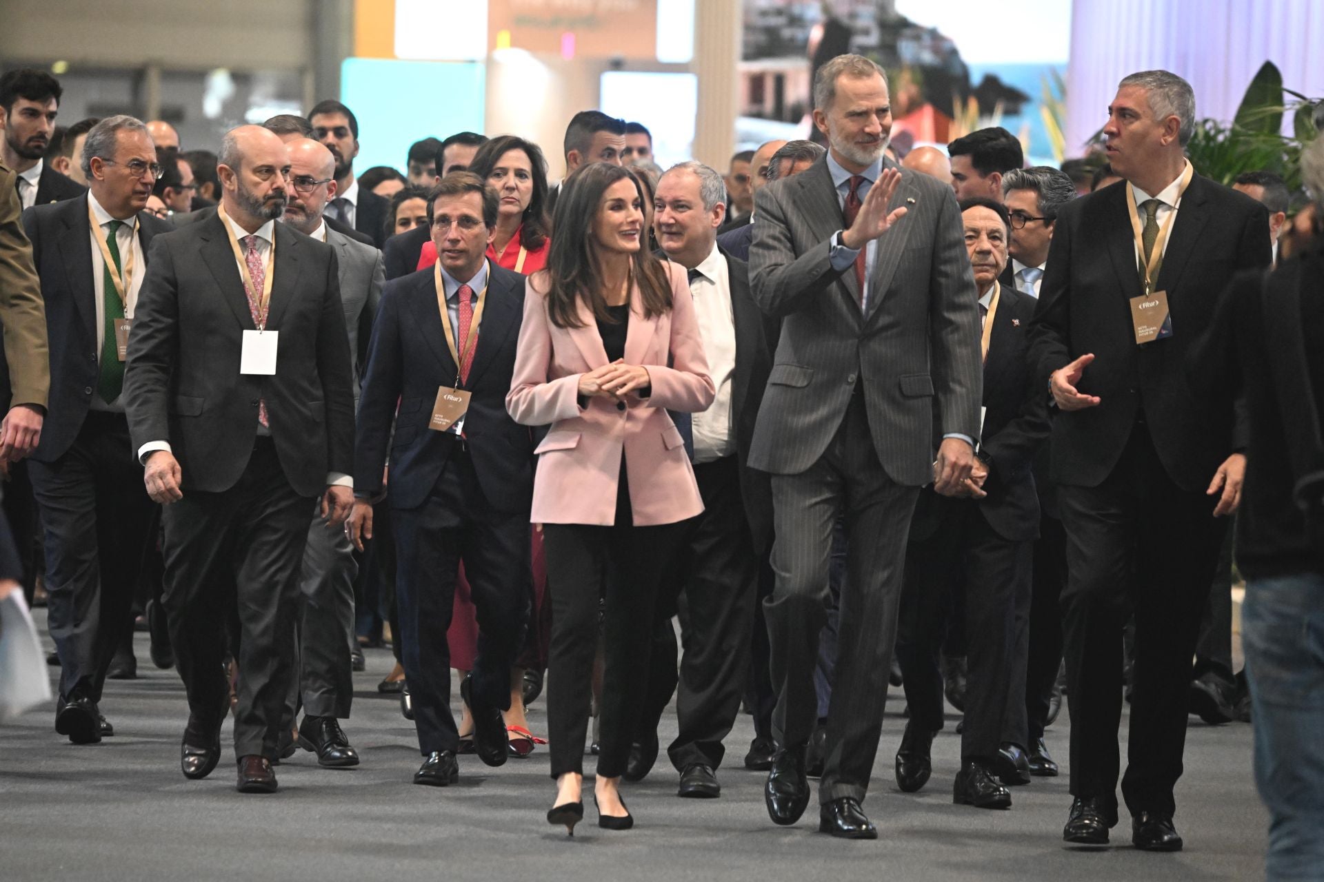 Fotos: los Reyes visitan el stand de la Comunitat Valenciana en Fitur