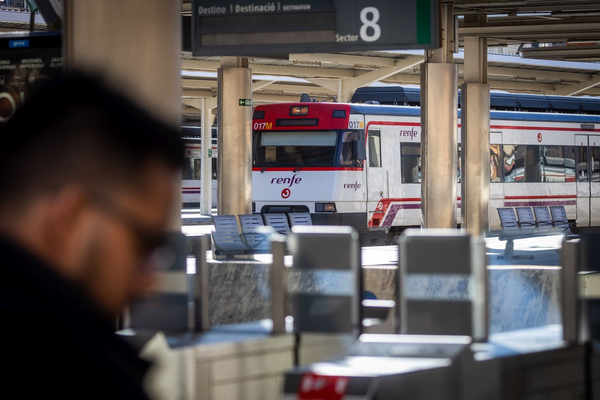 Clamor entre estudiantes y trabajadores contra el fin de la gratuidad de los viajes de Cercanías