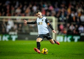 José Gayà, durante un partido.