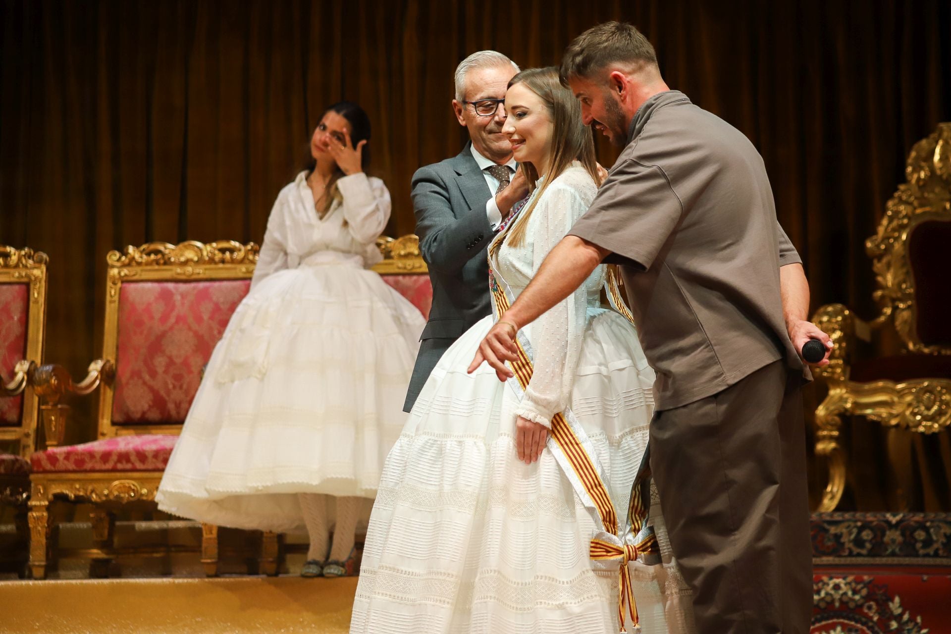 Ensayo de la exaltación de la fallera mayor de Valencia