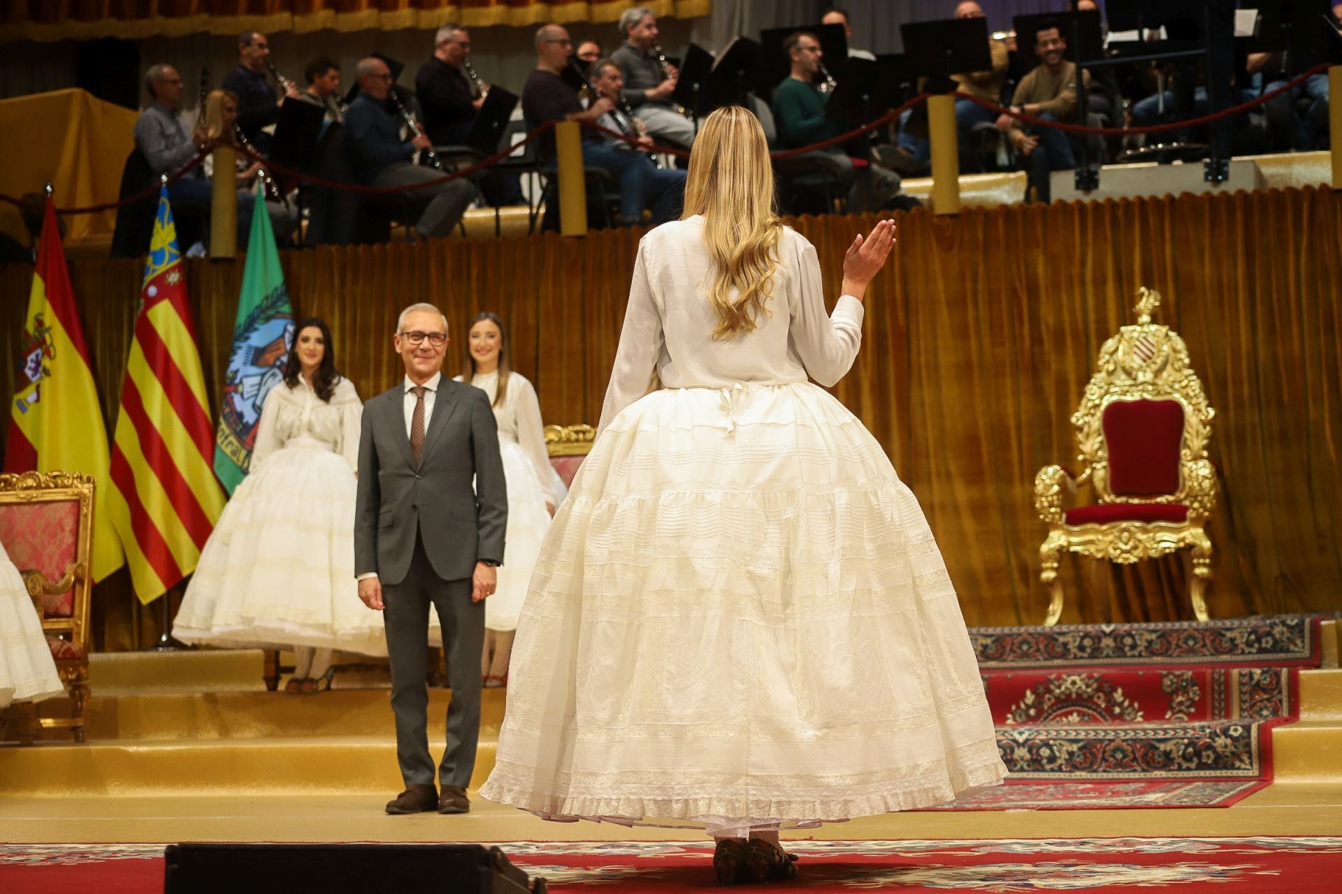 Ensayo de la exaltación de la fallera mayor de Valencia