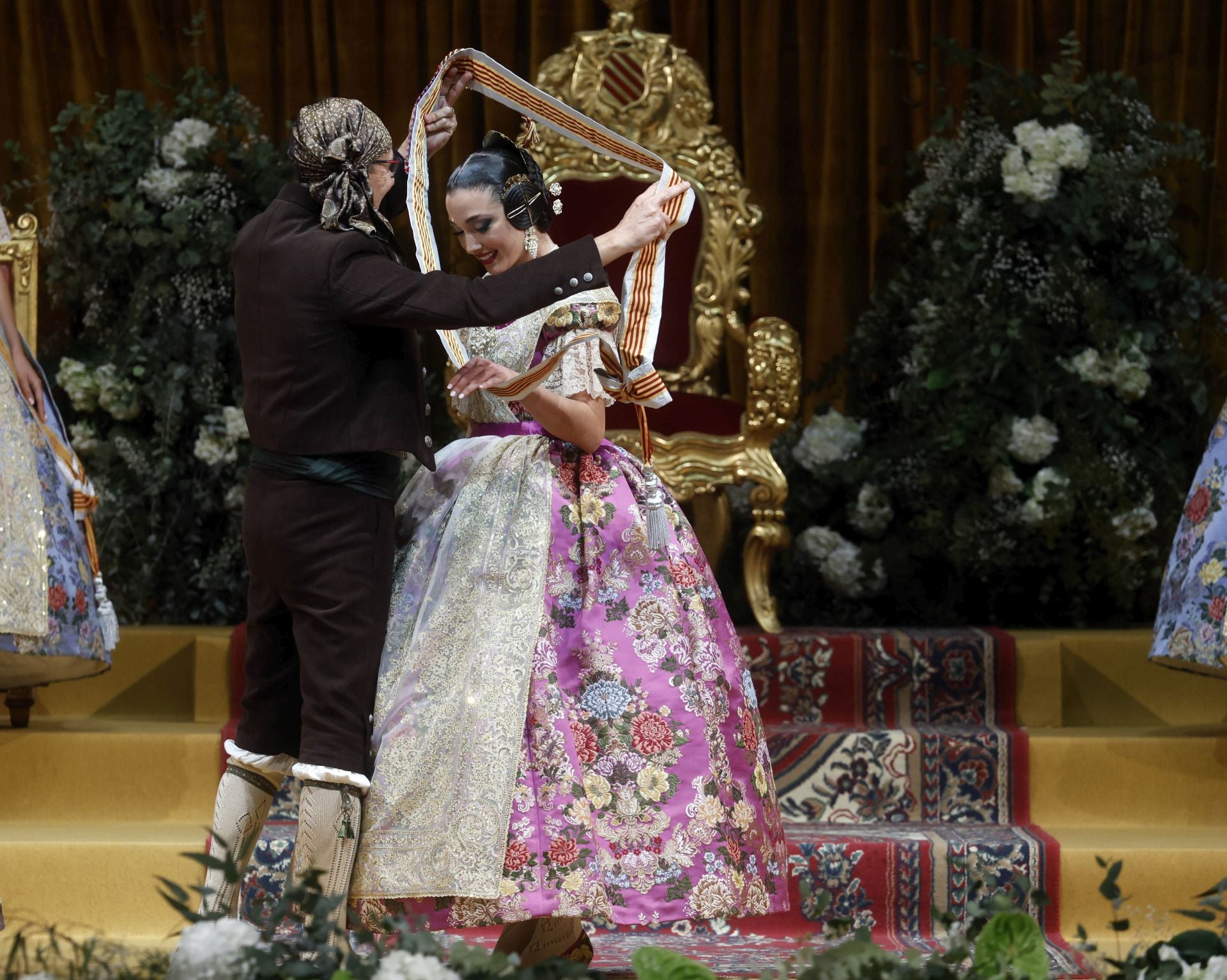 La exaltación de la fallera mayor de Valencia, Berta Peiró, en imágenes