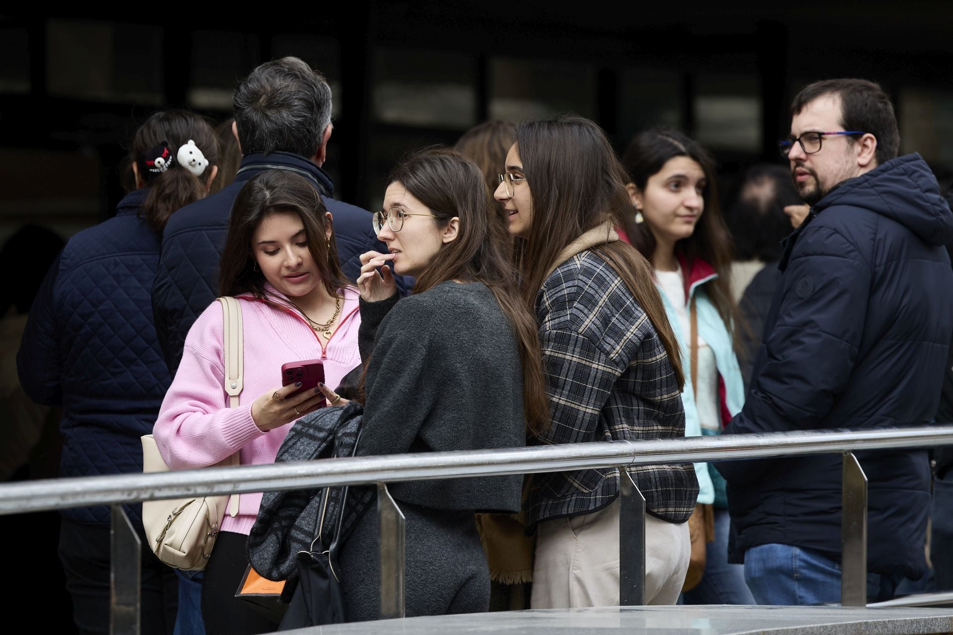 El examen de su vida: Casi 4.000 personas se presentan al MIR en la Comunitat