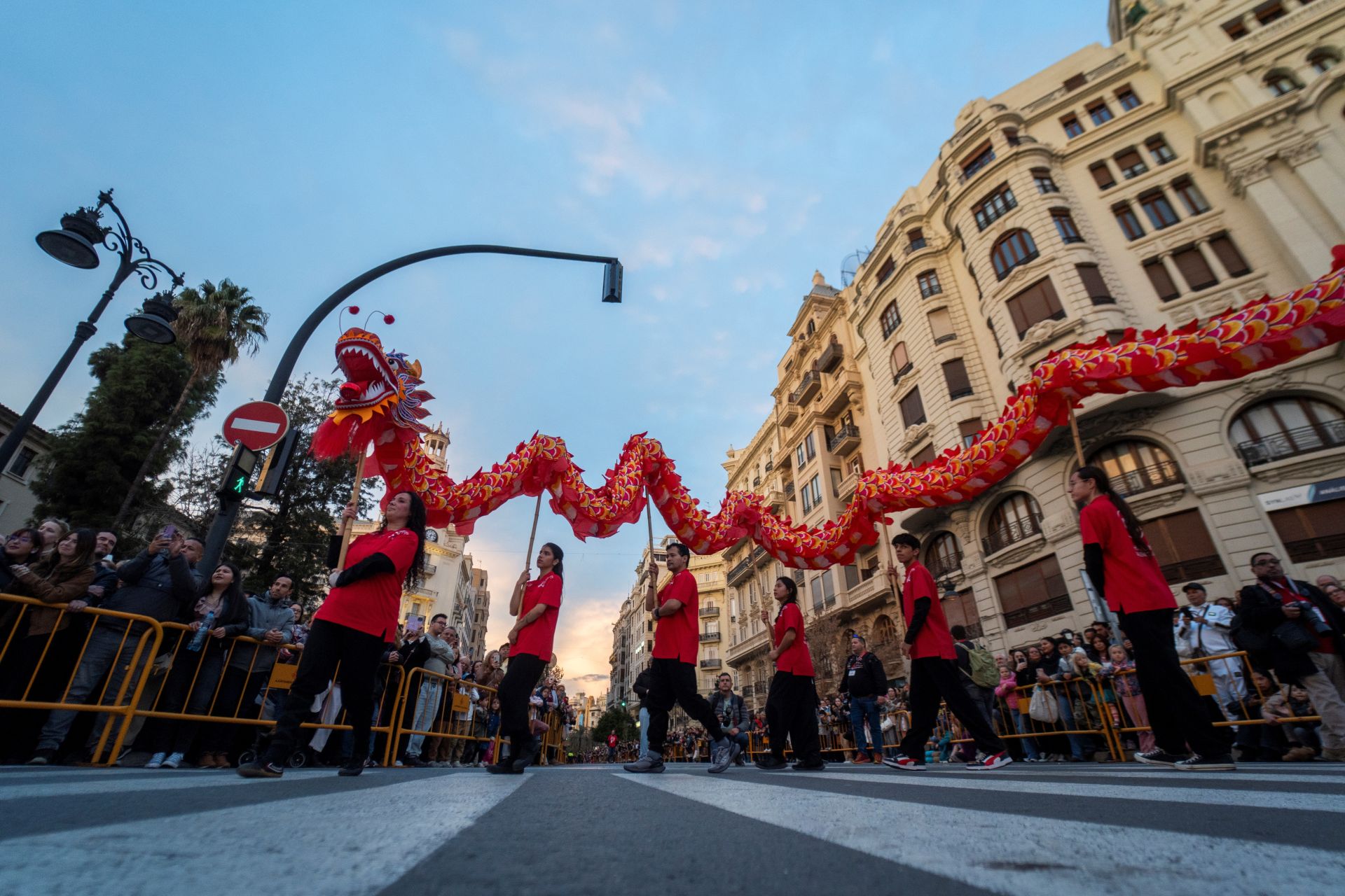 Valencia celebra el Año Nuevo Chino por todo lo alto