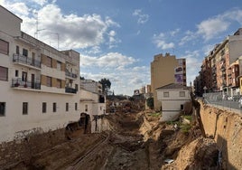 El barranco de Chiva, a su paso por el casco urbano.