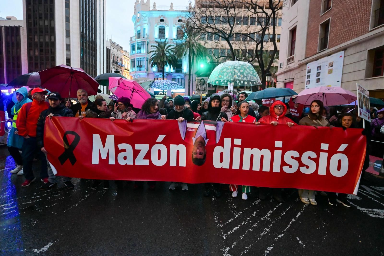 FOTOS | Manifestación en Valencia contra la gestión de la dana y para exigir la dimisión de Mazón