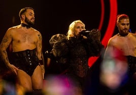 Mery Bas y sus bailarines, en la final de Eurovisión 2024.