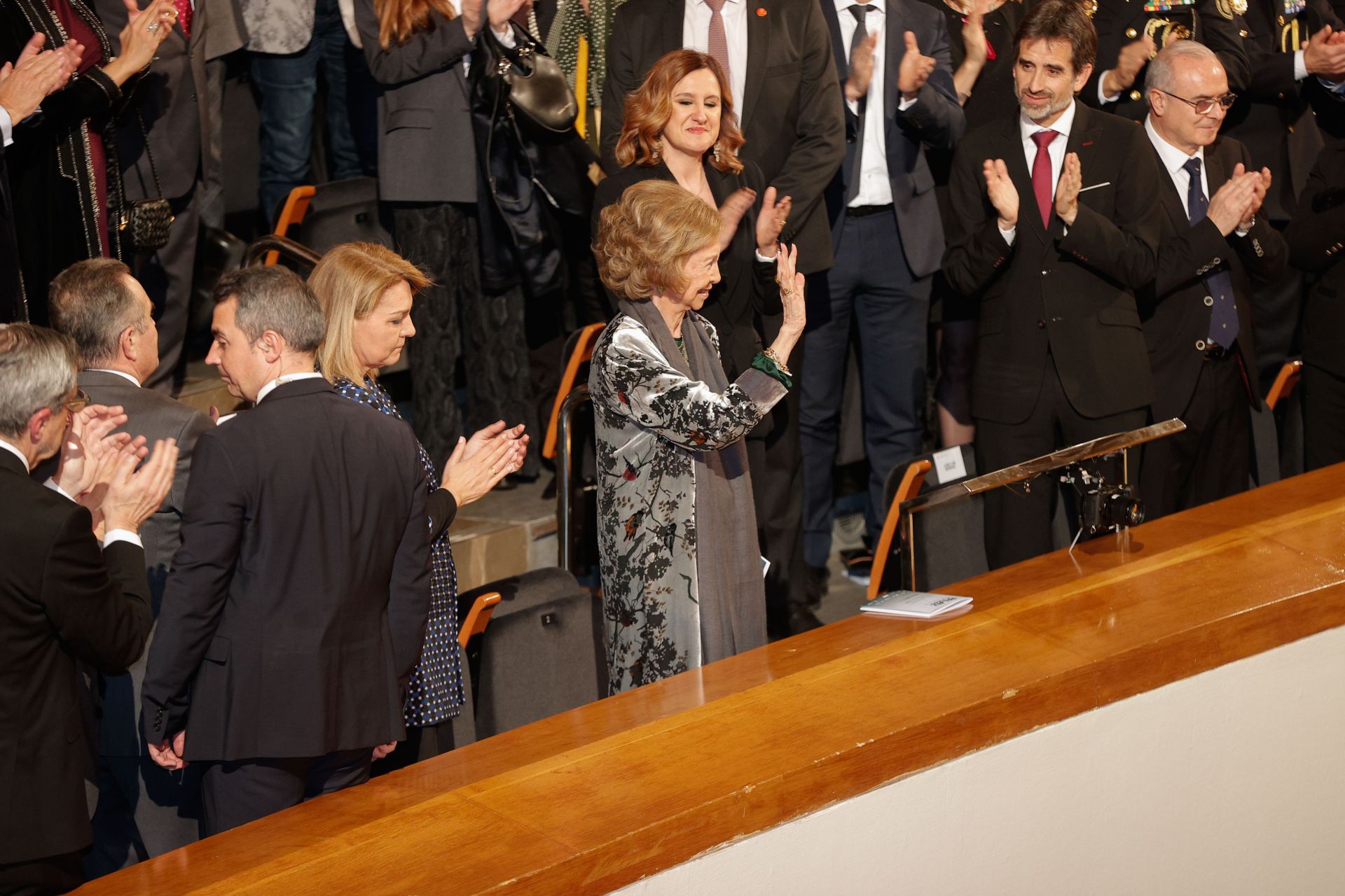 La Reina Emérita Sofía asiste al concierto solidario de Gustavo Dudamel en Valencia