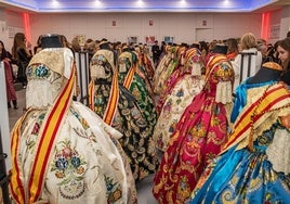 Exposición de trajes de falleras mayores y falleras mayores infantiles de Valencia, en la sede de Convento Jerusalén.