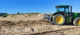 Trabajos en la playa del Dosser.