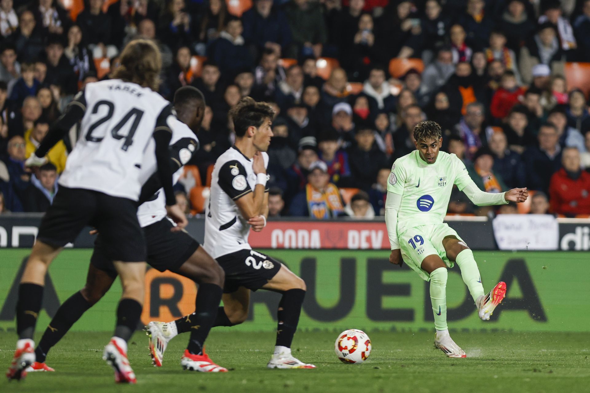 FOTOS | Valencia CF-FC Barcelona de Copa del Rey