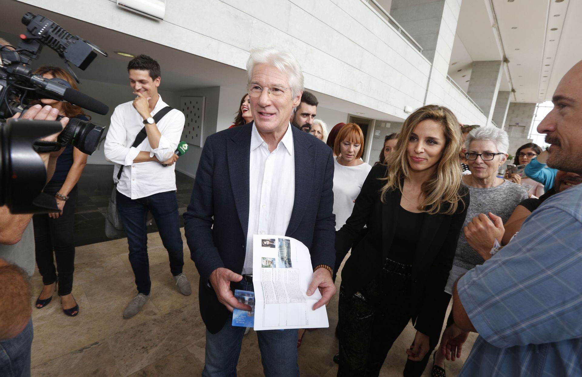 El actor Richard Gere y su mujer Alejandra Silva en el Palau de la Música en septiembre de 2016.