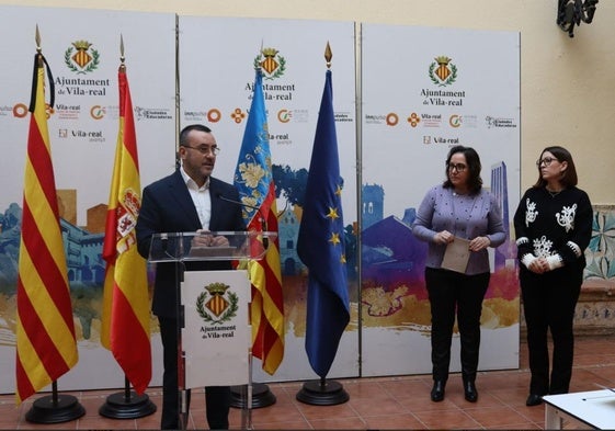 Instante del acto de presentación en el Ayuntamiento de Vila-Real.