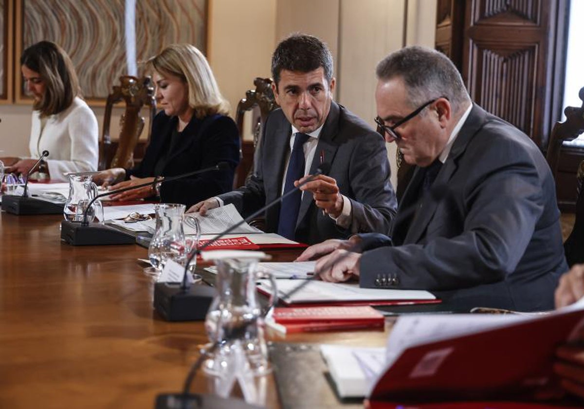 La vicepresidenta Camarero, el presidente Mazón y el vicepresidente Gan Pampols.