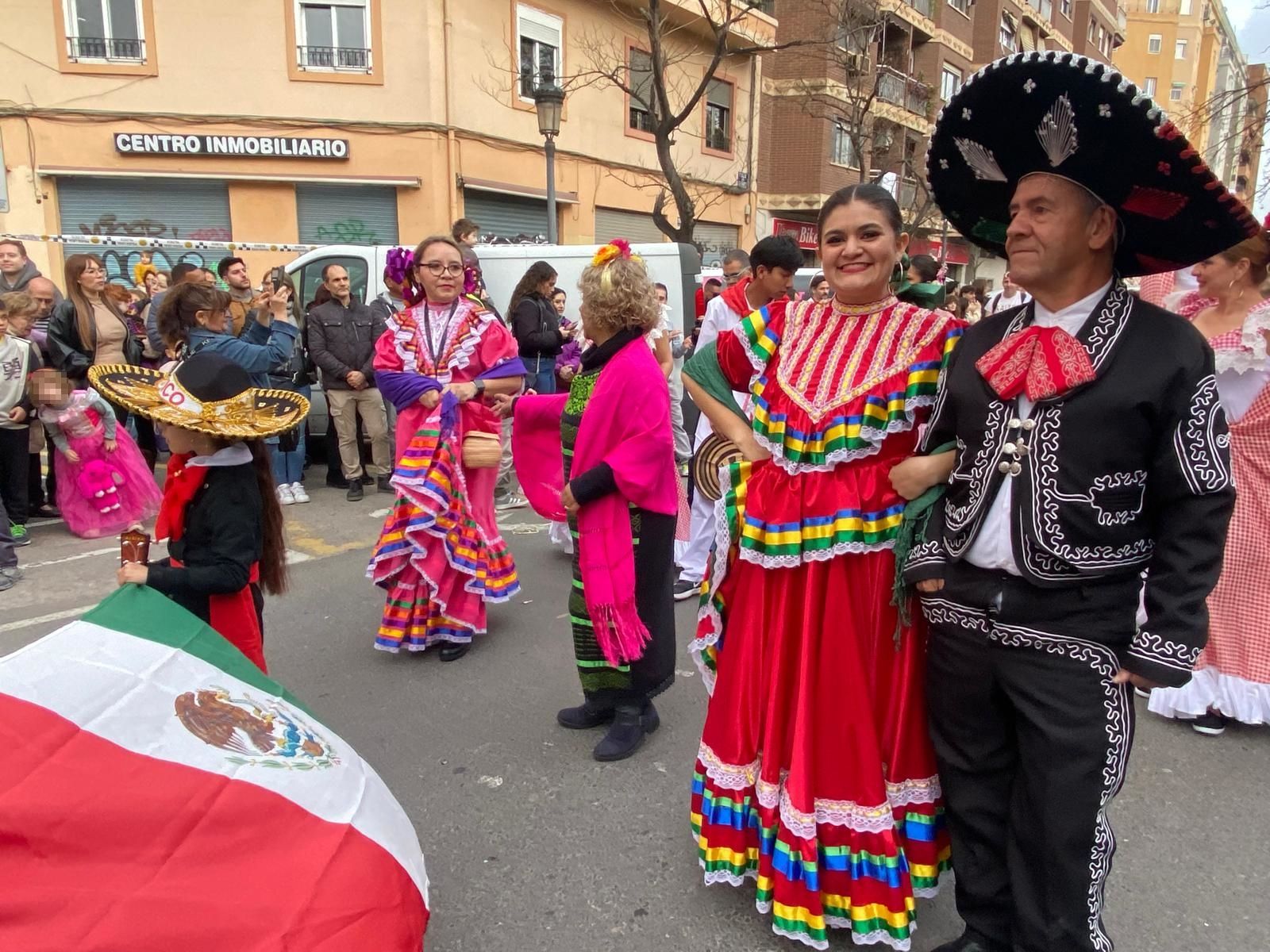 El carnaval revoluciona las calles de Ruzafa