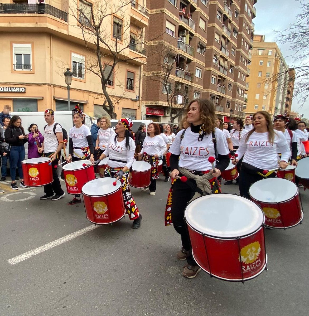 El carnaval revoluciona las calles de Ruzafa