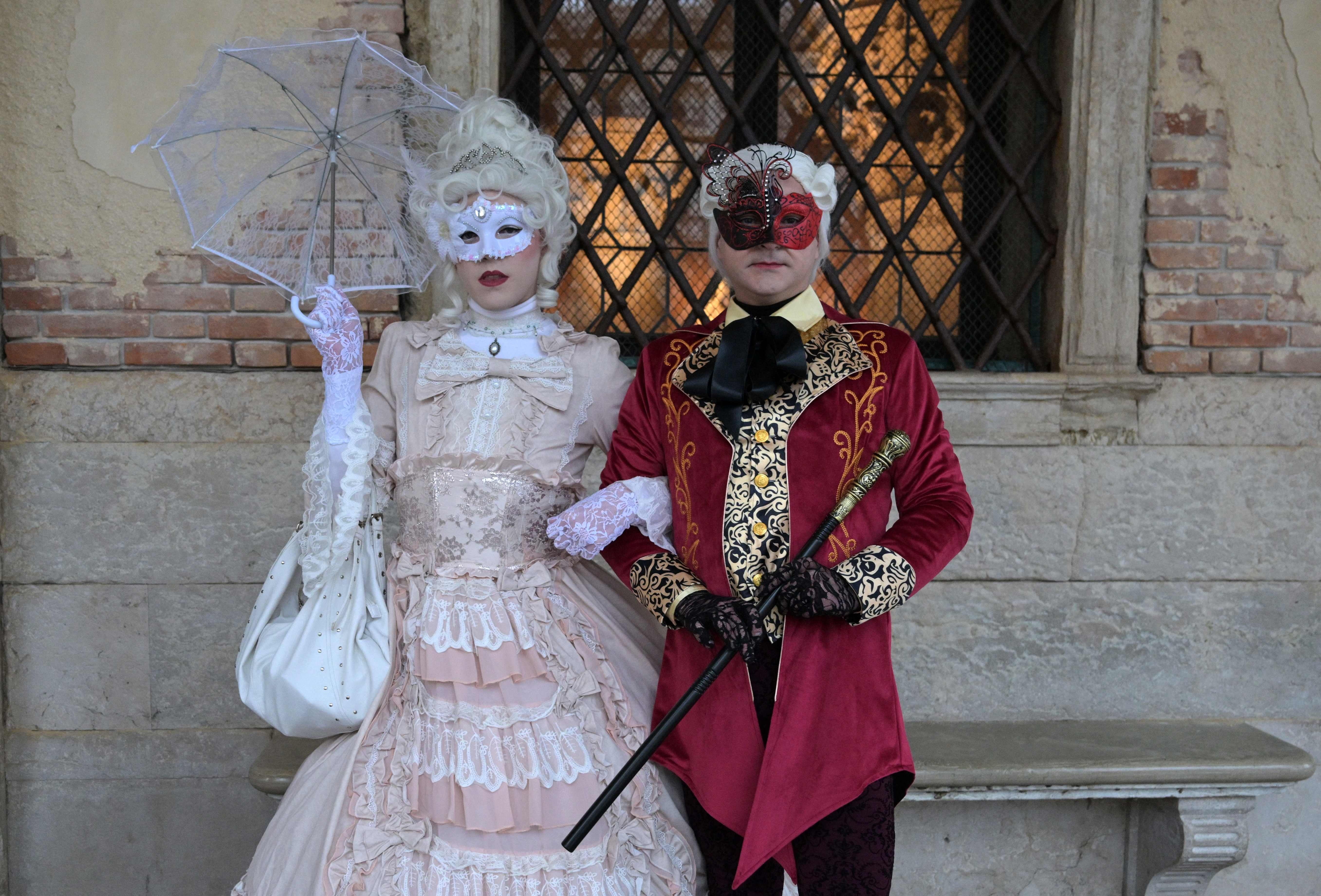 De viaje al fascinante Carnaval de Venecia 2025