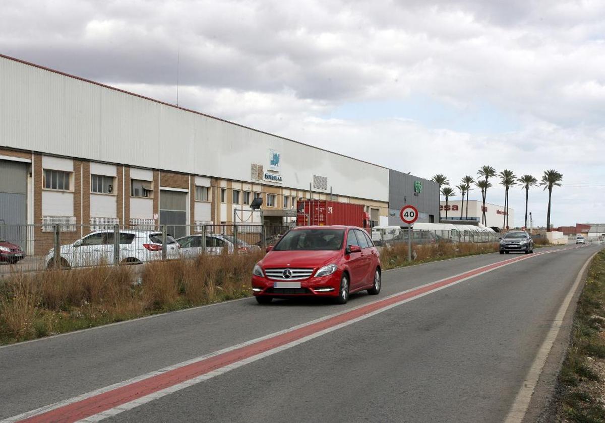 Polígono industrial Carretera de Albalat de Alzira.