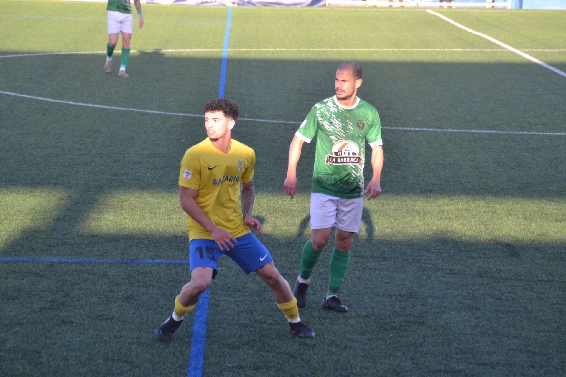 El dianense Raúl junto a Gato, del Novelda Unión.