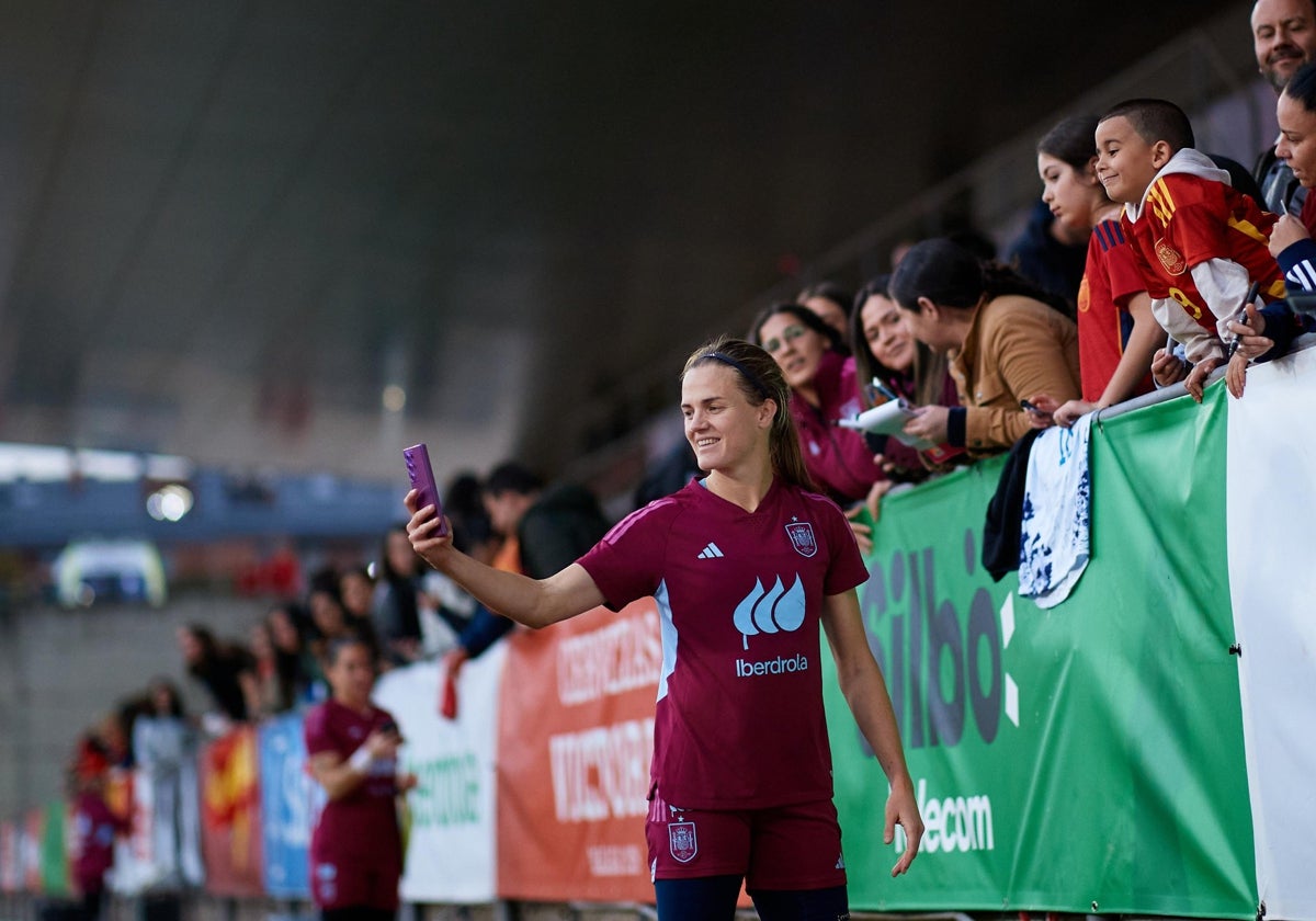 Irene Paredes durante un entrenamiento