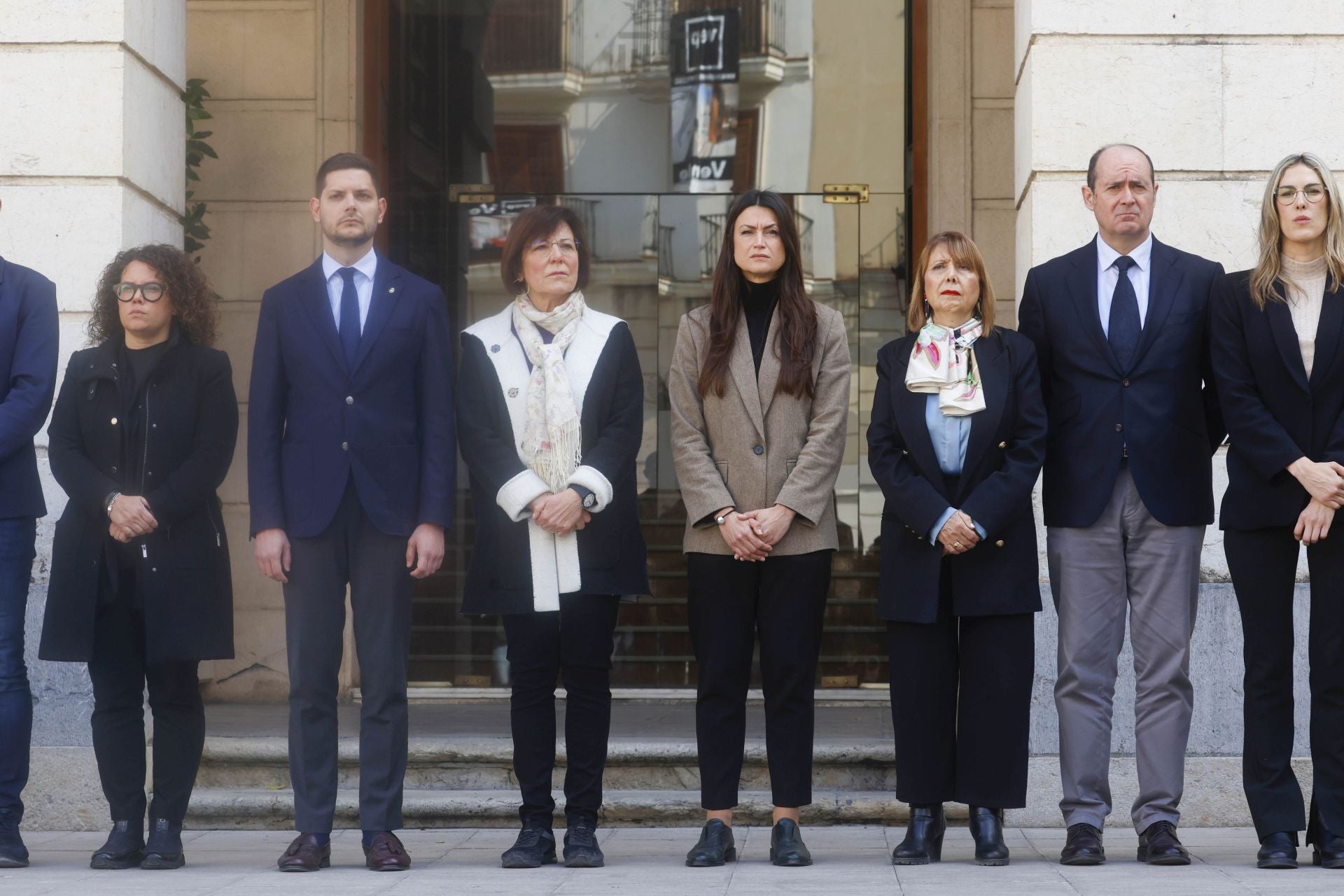 Emotivo minuto de silencio por Arturo Torró en Gandia