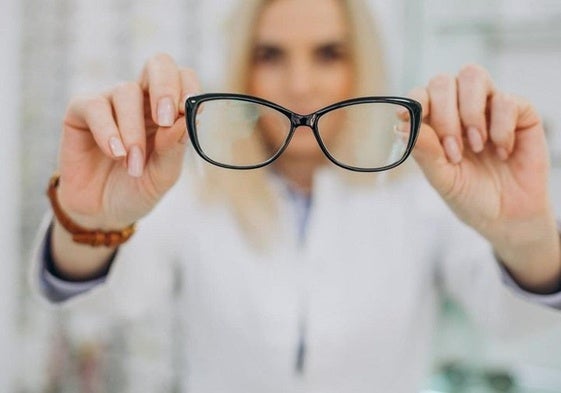 Lentes intraoculares, un avance decisivo frente a la presbicia