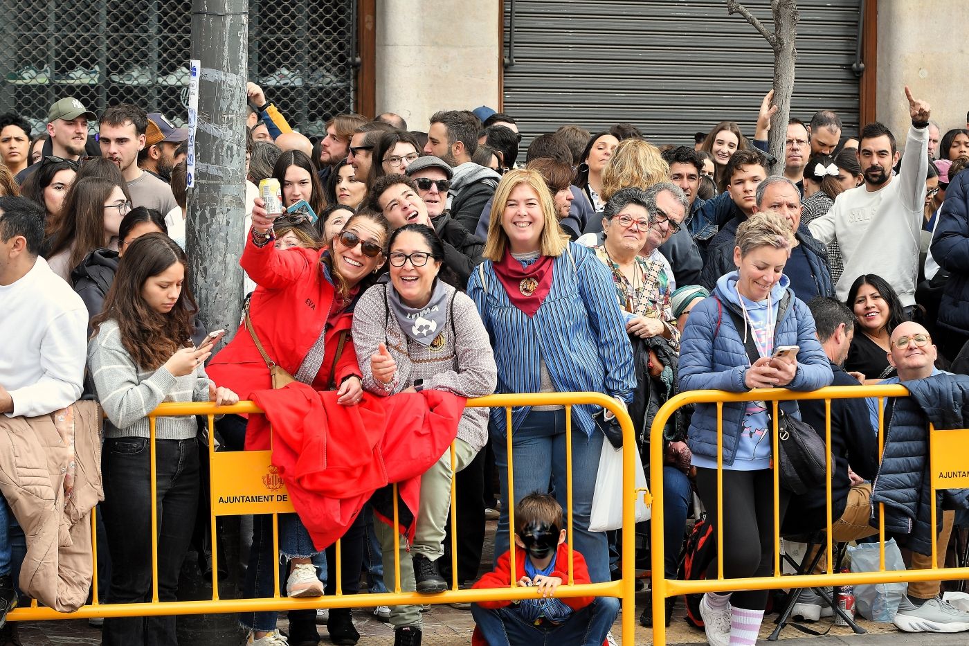 FOTOS | Búscate en la mascletà del domingo 23 de febrero de 2025