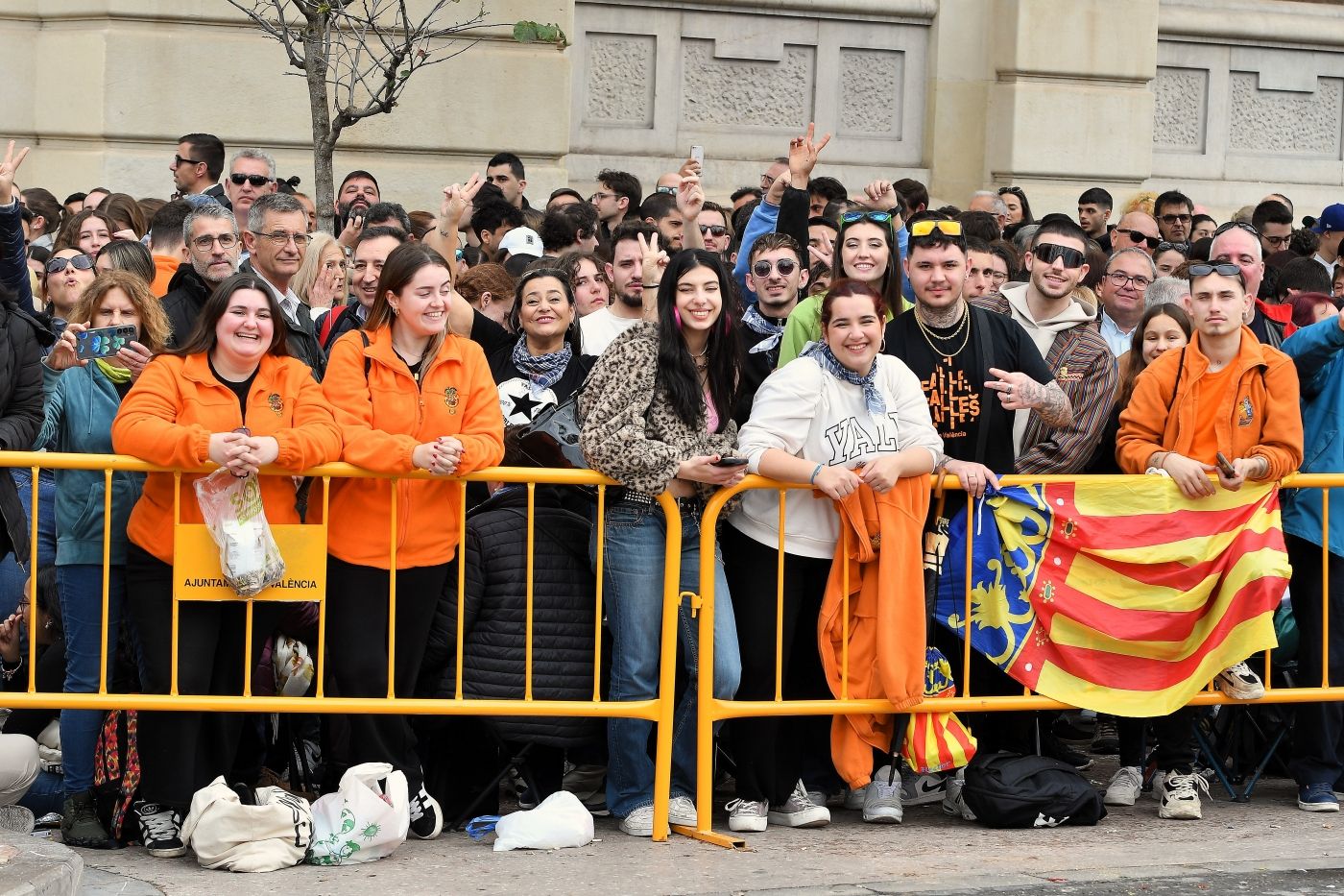 FOTOS | Búscate en la mascletà del domingo 23 de febrero de 2025