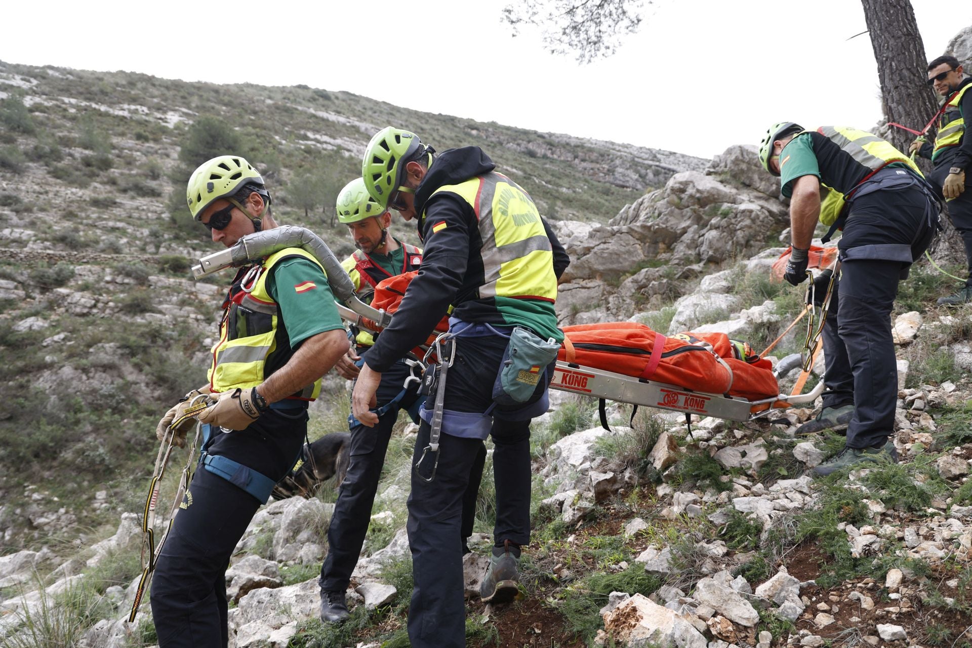 FOTOS | El Grupo de Rescate de la Guardia Civil sigue en su búsqueda de los desaparecidos por la dana