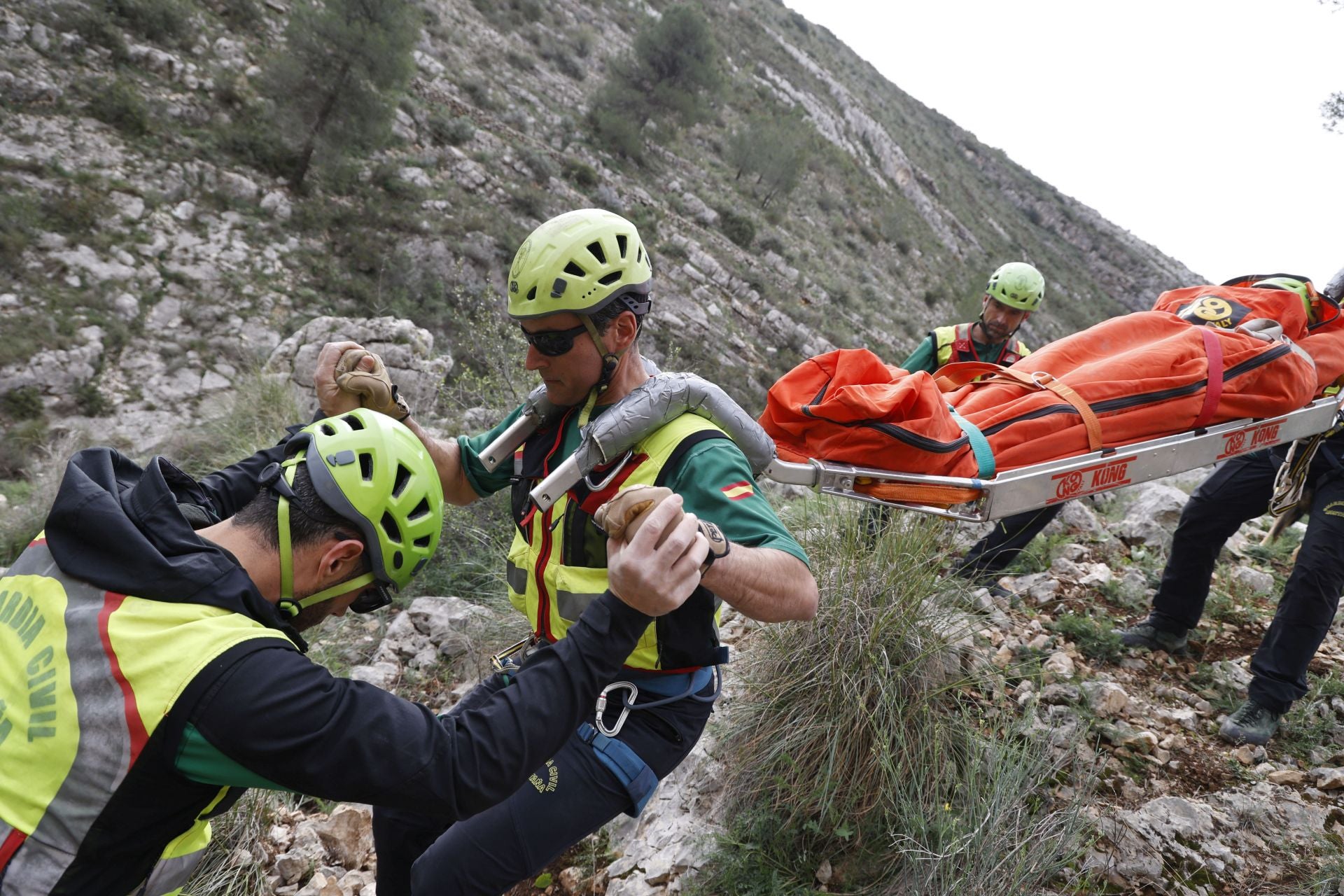 FOTOS | El Grupo de Rescate de la Guardia Civil sigue en su búsqueda de los desaparecidos por la dana