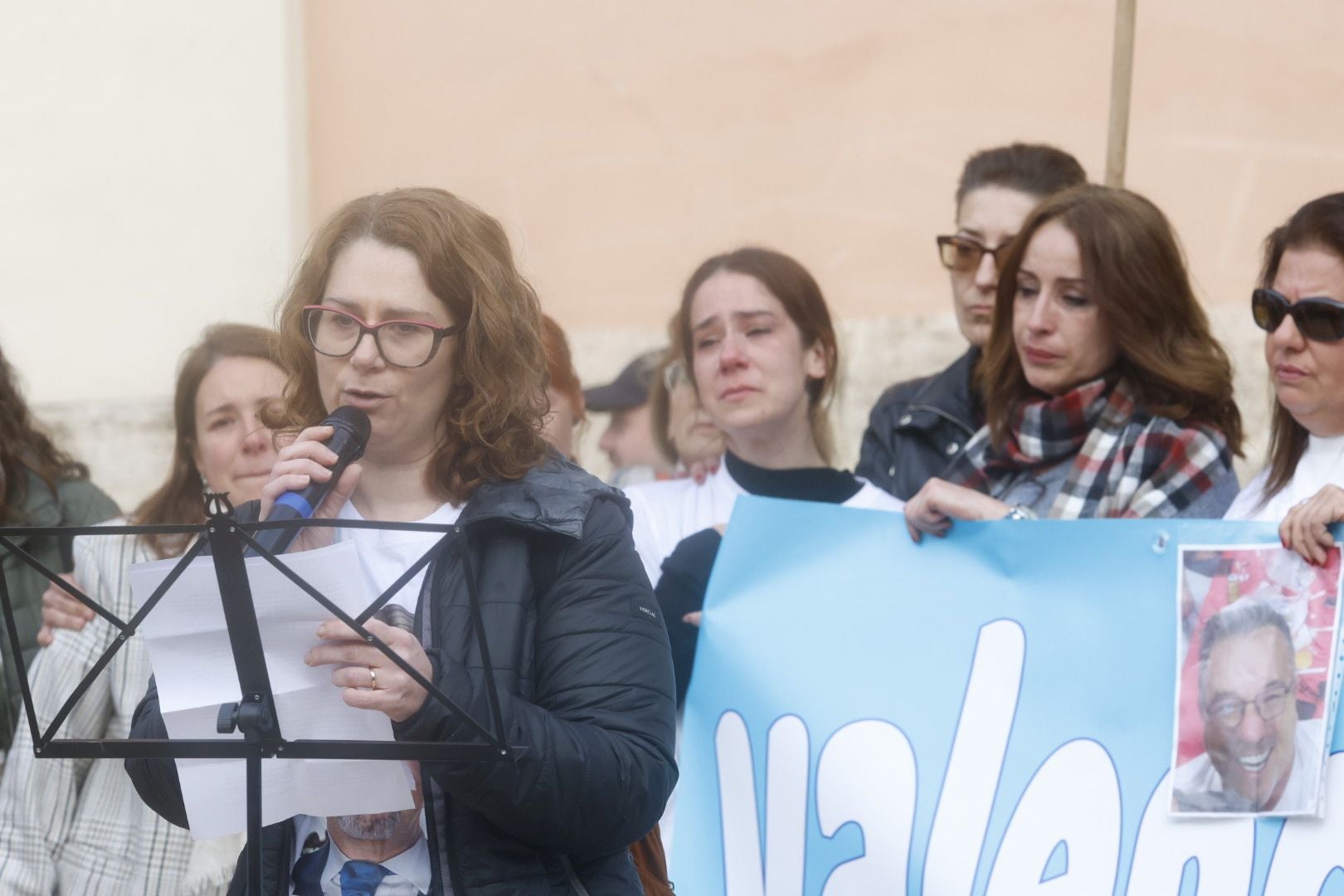 FOTOS | Concentración en Valencia contra la gestión de la dana y en recuerdo de las víctimas