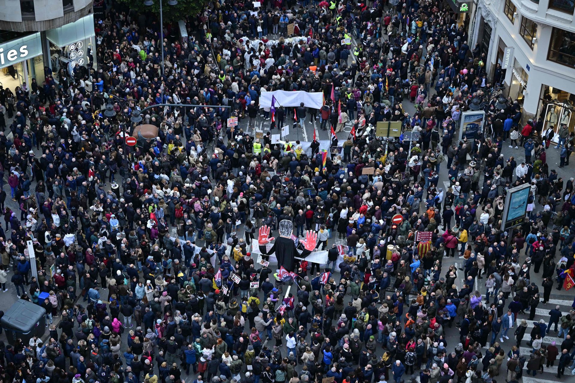 La manifestación en Valencia contra la gestión política de la dana, en imágenes