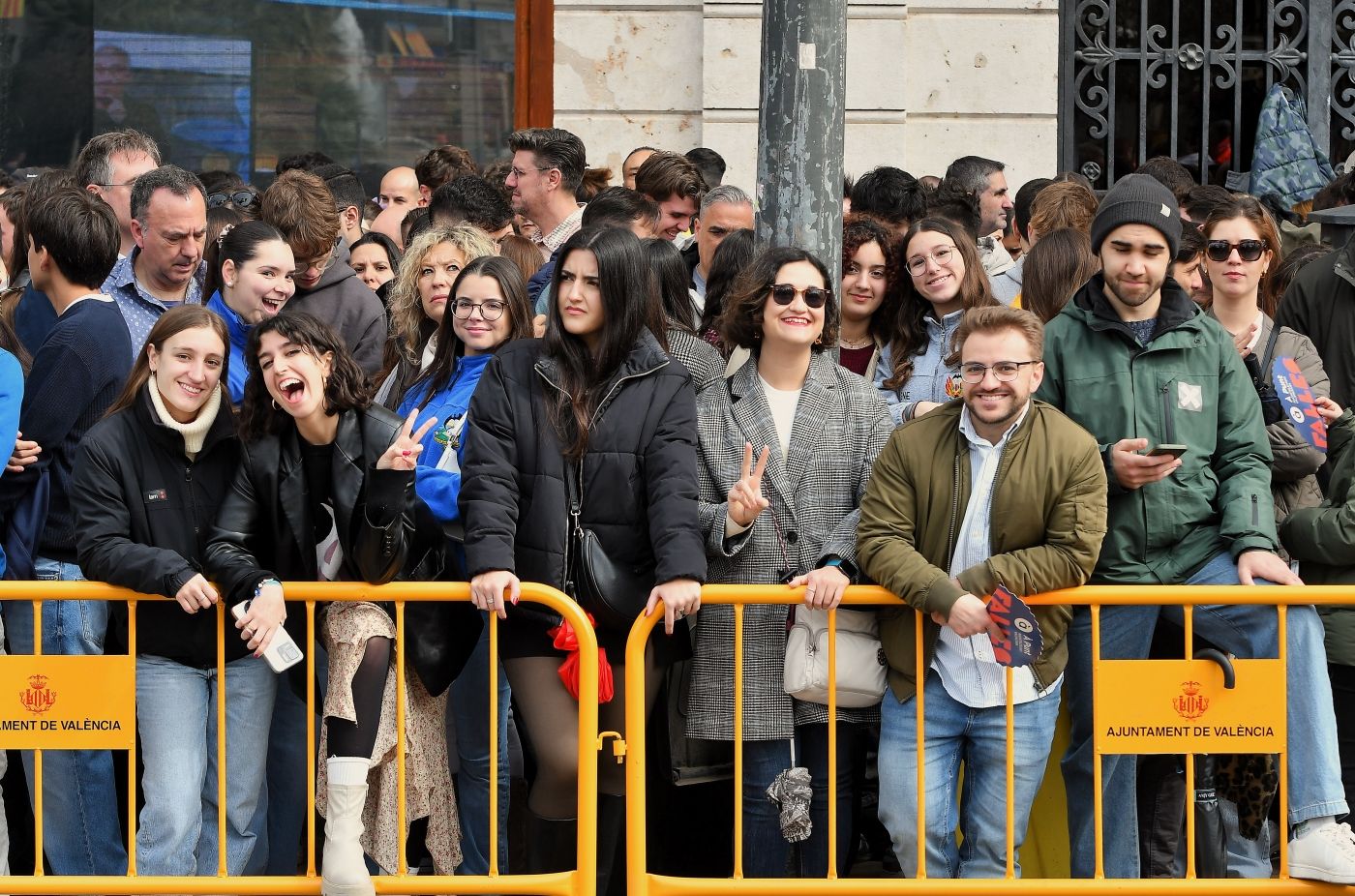 FOTOS | Búscate en la mascletà del 1 de marzo de 2025 en Valencia