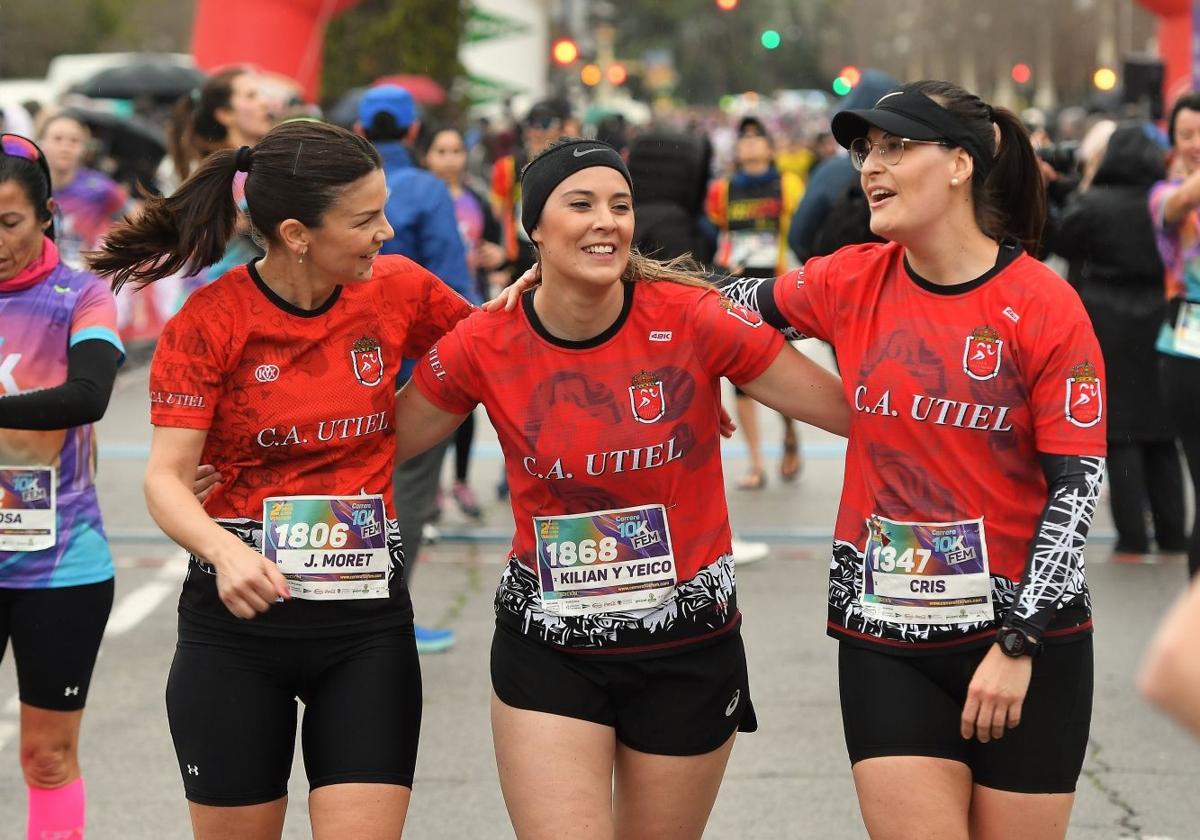 FOTOS | Búscate en la 10K FEM de Valencia