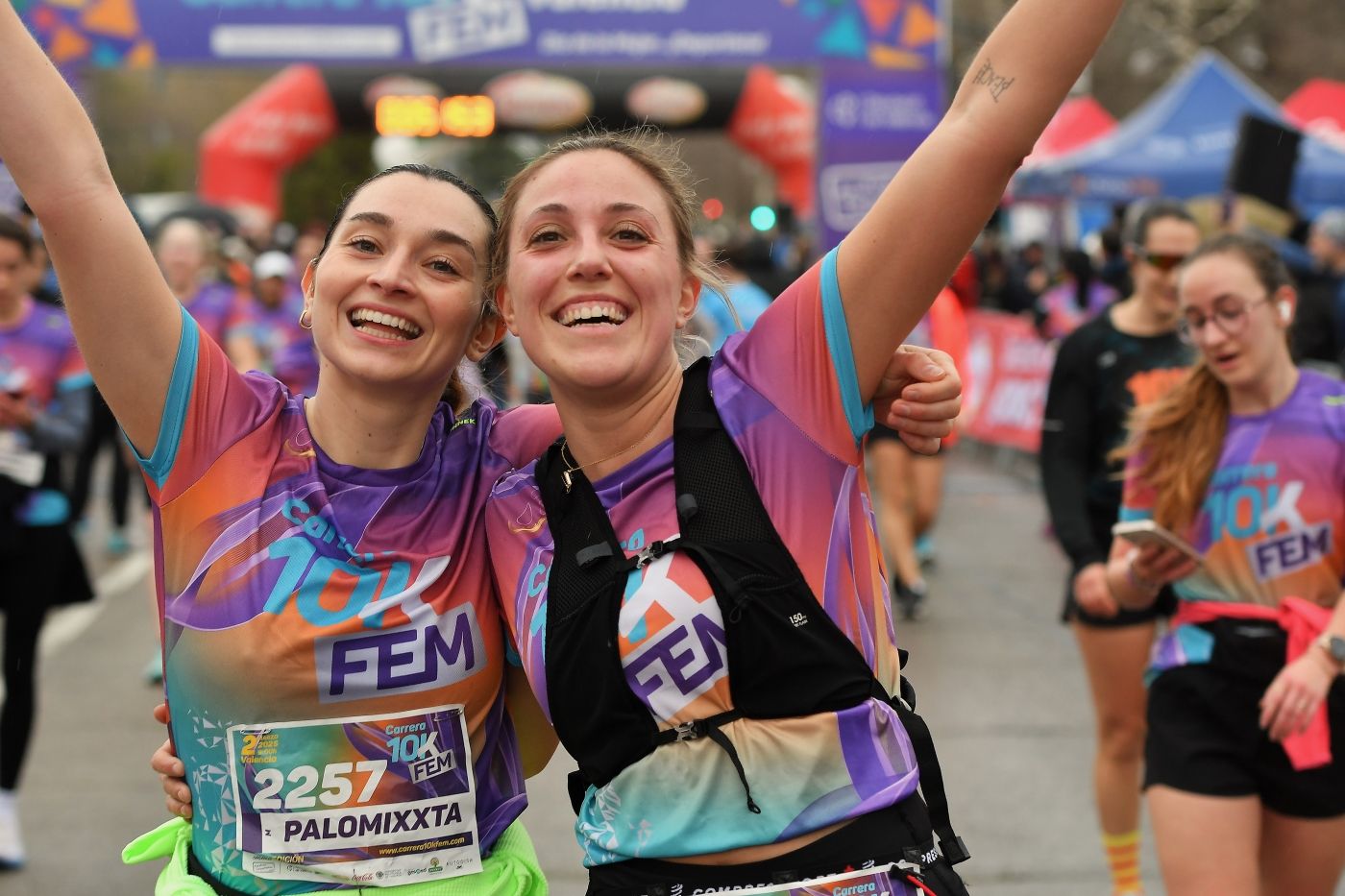 FOTOS | Búscate en la 10K FEM de Valencia