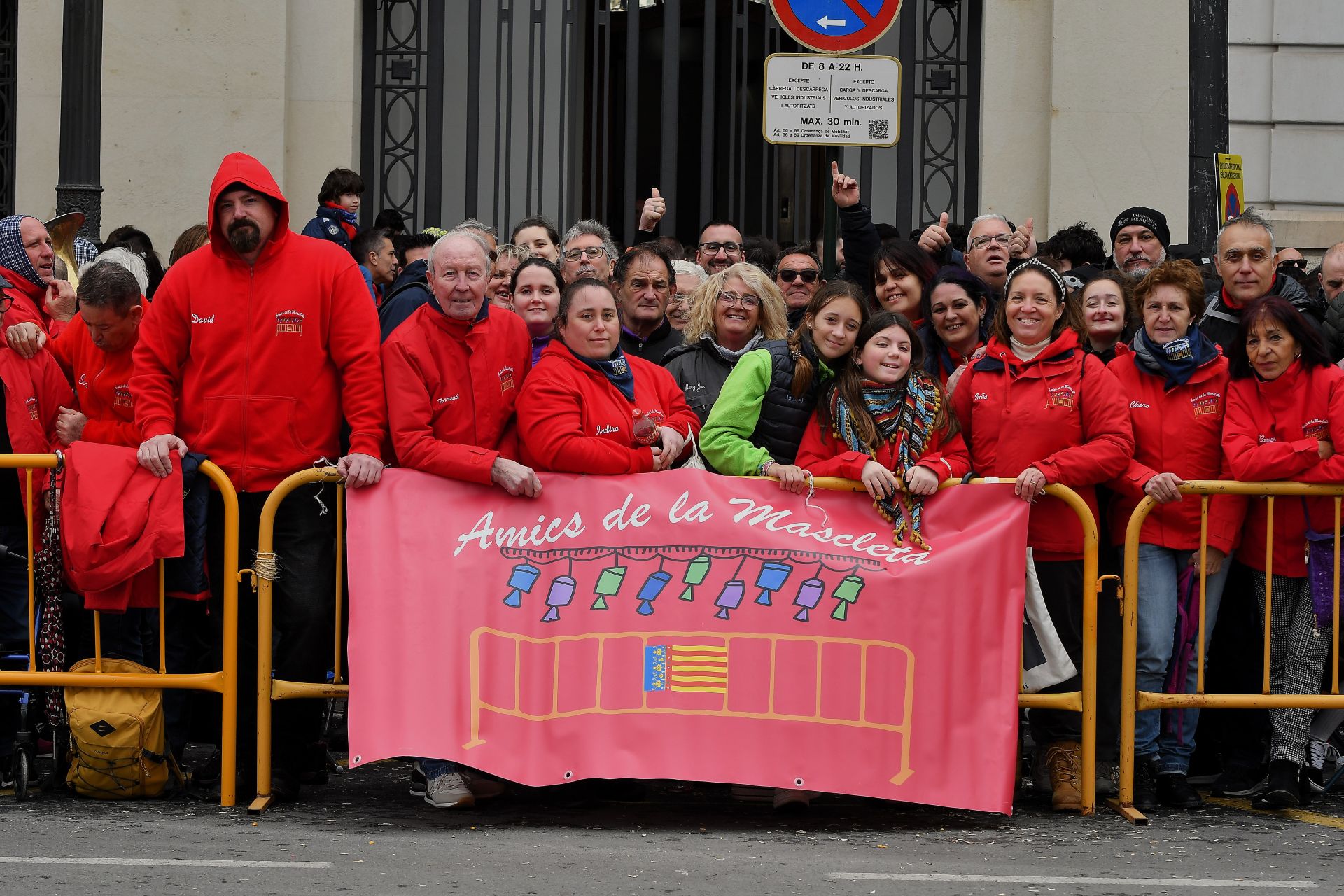 FOTOS | Búscate en la mascletà del domingo 2 de marzo